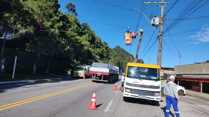 Com nova licitação em andamento, radares da RJ-116 são retirados