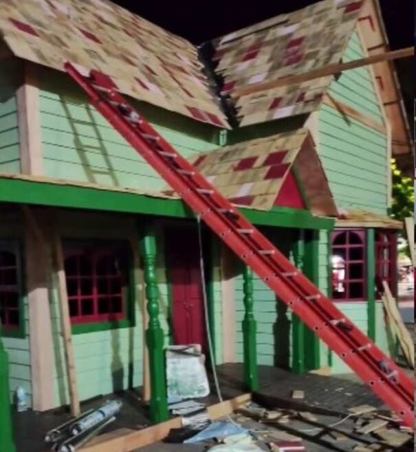 Decoração de Natal em Nova Friburgo sofre atos de vandalismo