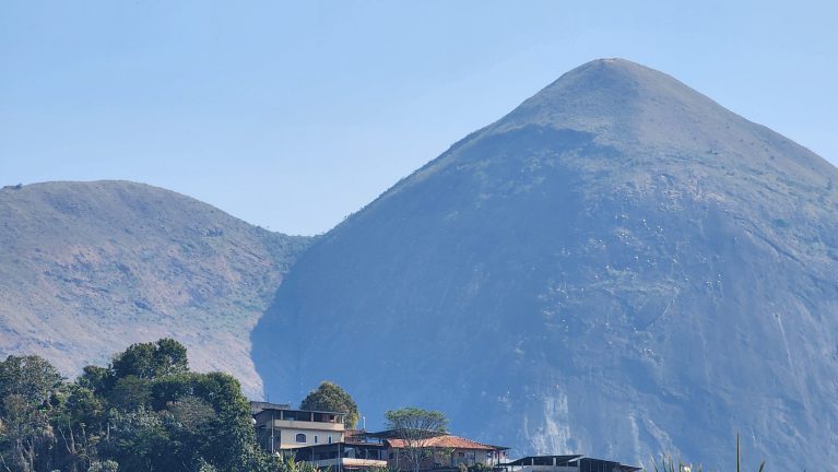 Tempo: fim de semana será de sol e chuva em todo o RJ