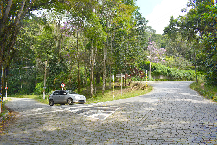 Tráfego no Parque São Clemente retoma padrão anterior em vias