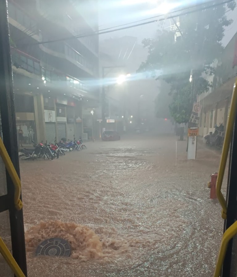 Chuva deste domingo (9) causa alguns transtornos em Nova Friburgo