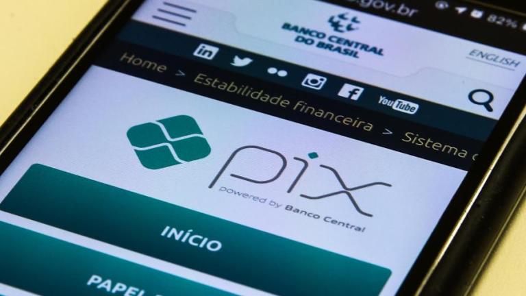 Banco Central anuncia padronização do chamado PIX parcelado este mês