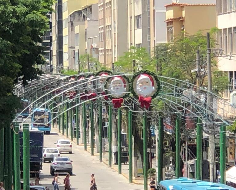 Decoração de Natal é inaugurada nesta sexta (5) em Nova Friburgo