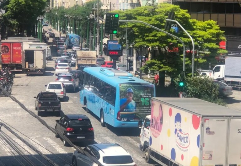 Sobe o número de postos de trabalho formais no comércio brasileiro