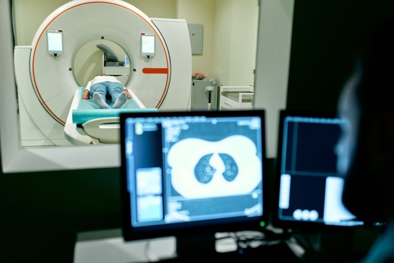 Nova Friburgo bate recorde de tomografias em 2025