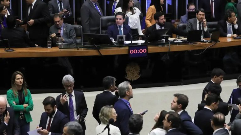 PEC da Blindagem aprovada na Câmara dos Deputados