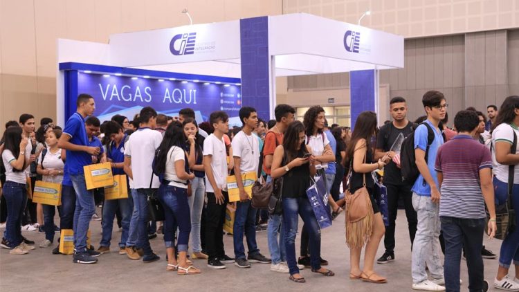 Nova Friburgo soma vagas abertas para estágio e jovem aprendiz