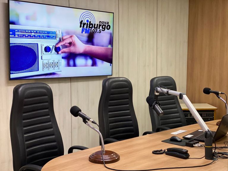 Friburgo FM vai para quarta semana de entrevistas com vereadores eleitos