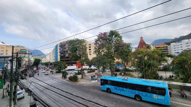 Tempo: frente fria vai fazer temperatura cair quase 10ºC na serra