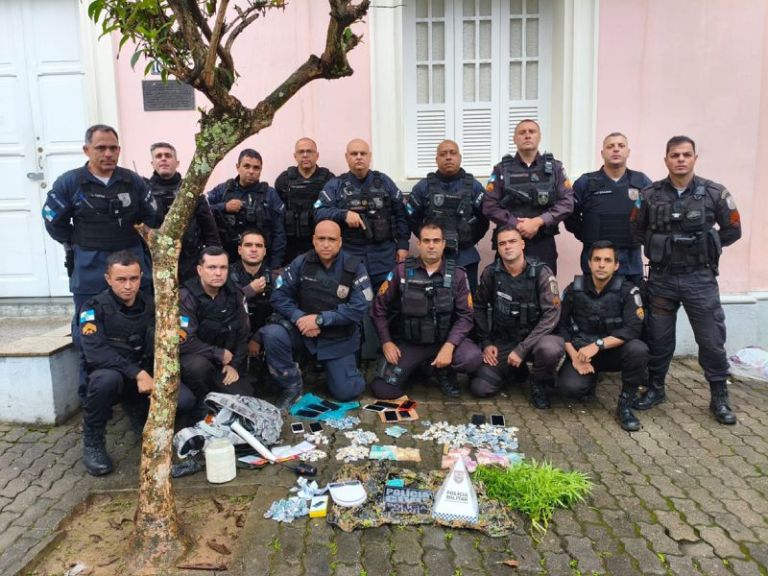 Operação Justo desarticula ponto de distribuição de drogas na Região Serrana
