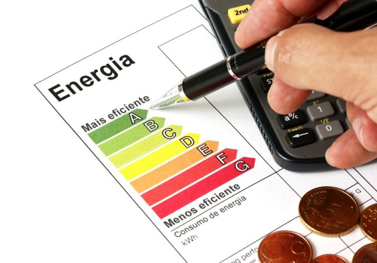 Aneel projeta alta média de 8% para tarifas de energia no País