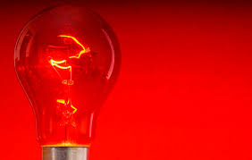 Contas de luz permanecem com bandeira tarifária vermelha em julho