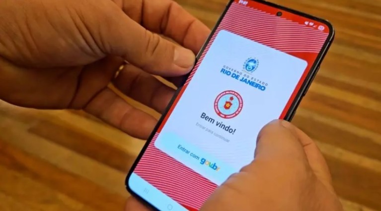 Corpo de Bombeiros do Rio lança aplicativo para pedidos de socorro