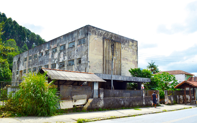 Mobilização para demolir o antigo prédio do SASE é iniciada