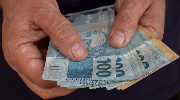 Mais da metade dos empreendedores do RJ possuem dívidas