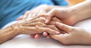 Expectativa de vida da população brasileira chega aos 76,6 anos