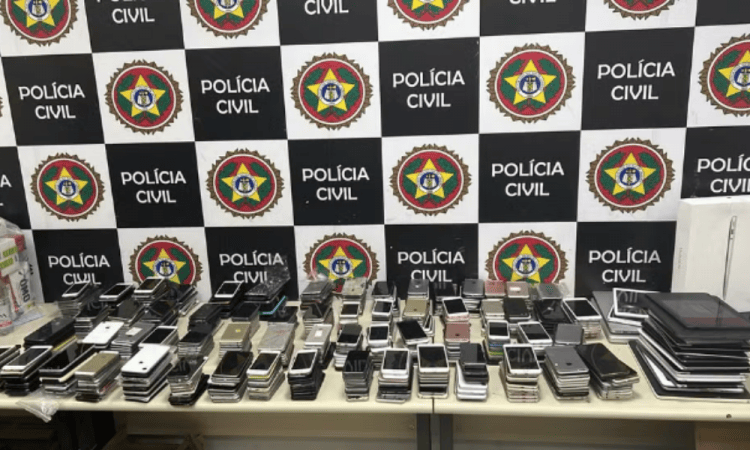 Aumenta o número de furtos de celulares no estado do Rio