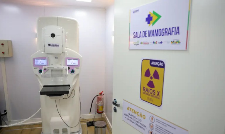 Lei garante mamografia para mulheres a partir dos 40