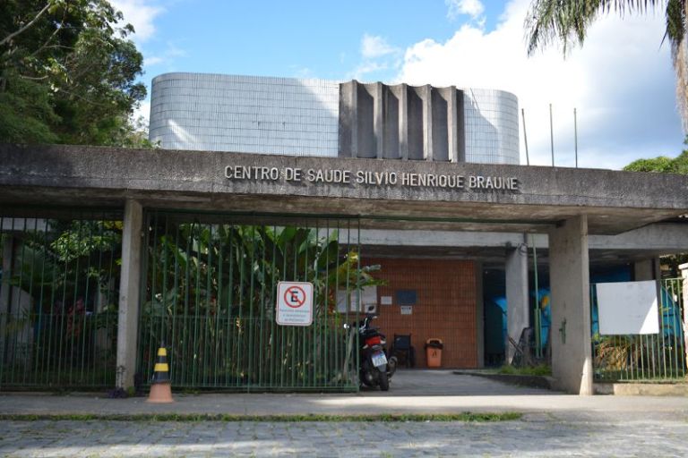 Farmácia do posto de saúde do Suspiro muda de nome e endereço