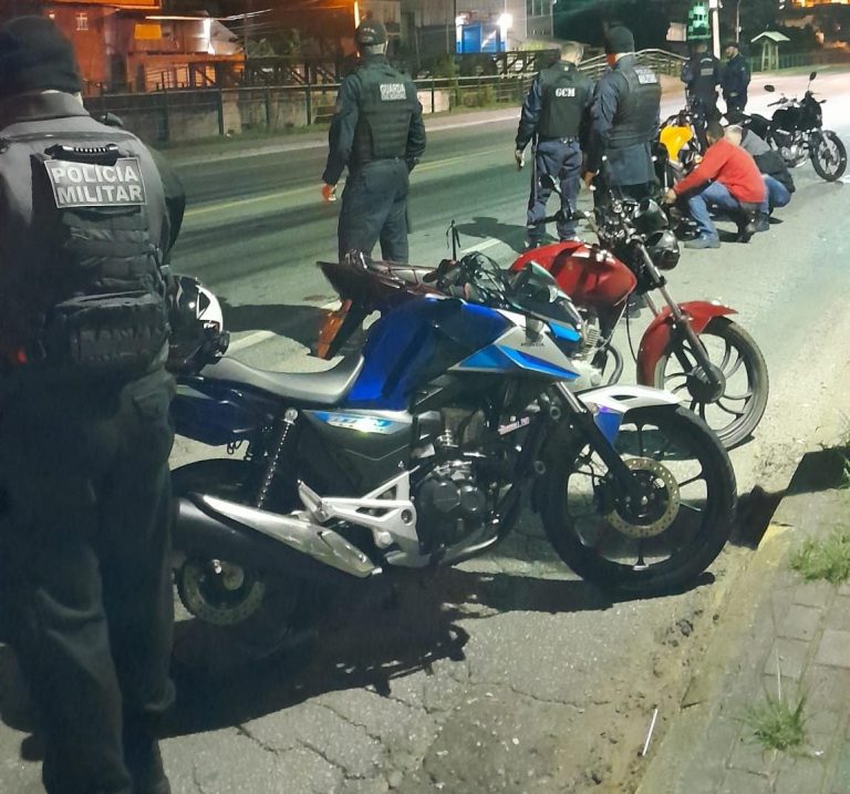 Dez motos são apreendidas durante operação em Nova Friburgo