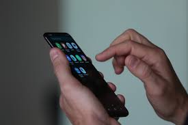 Rio tem mais de 30 mil registros de roubo ou furto de celular este ano