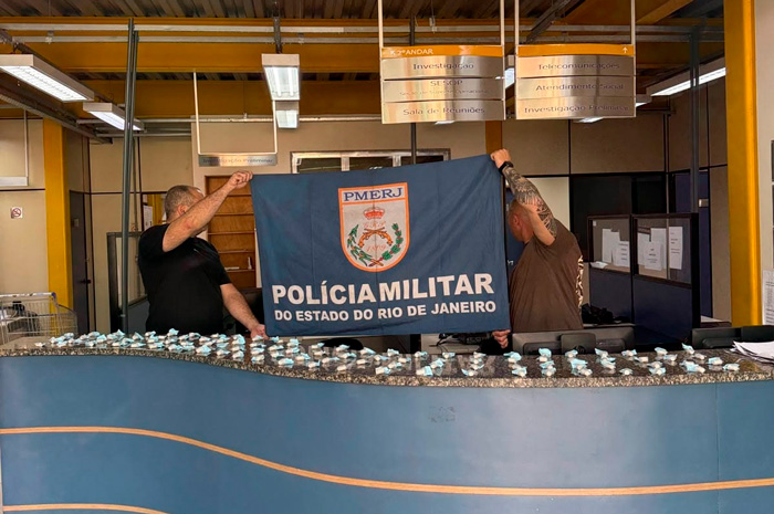 Suspeito de homicídio é preso em ponto de ônibus na Chácara Paraíso