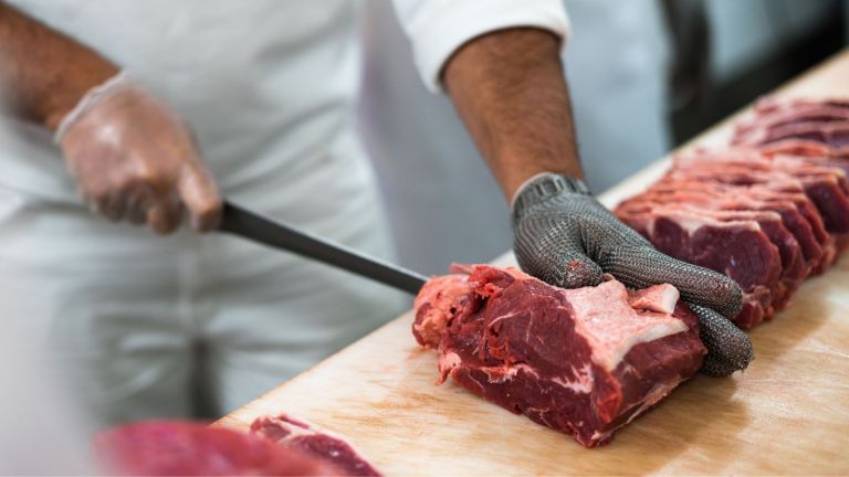 Preço da carne sofre leve queda nos supermercados em março