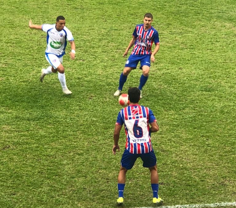 Friburguense perde outra, e risco de queda aumenta