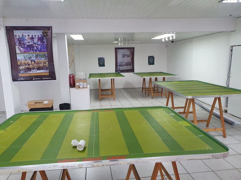 Exposição celebra os 41 anos da Associação Friburguense de Futebol de Mesa