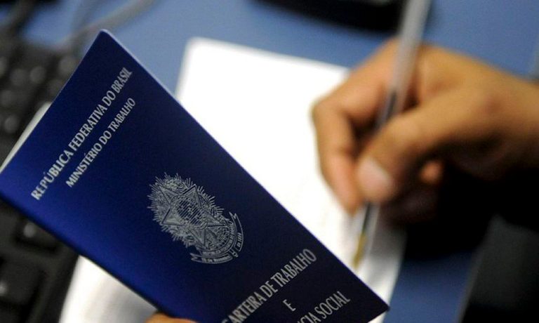 Desemprego cai no RJ e atinge o melhor índice desde 2015