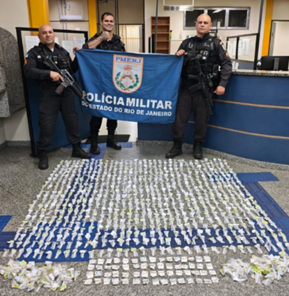 PM apreende R$ 21 mil em drogas no Cordoeira