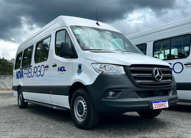 Nova Friburgo ganha vans para compor rede de transporte público