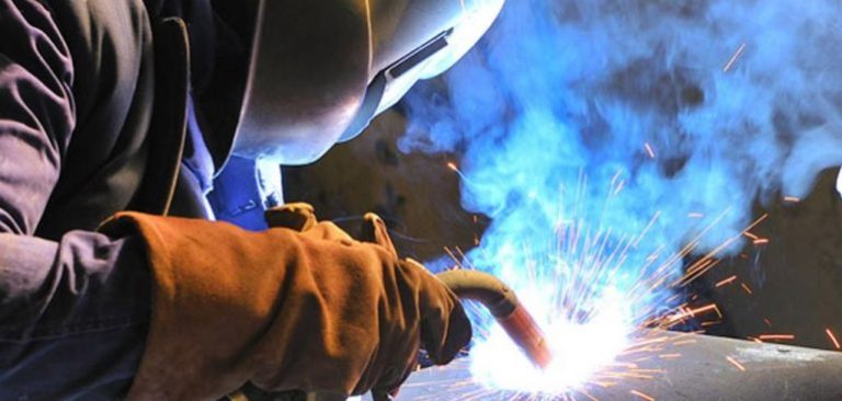 Indústria e Construção são os setores que mais contrataram em Nova Friburgo em 2024