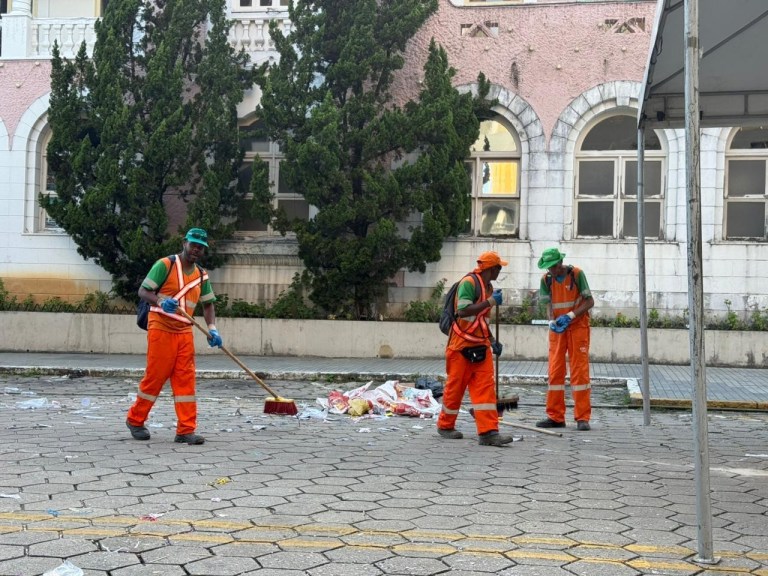 Mais de 52 toneladas de lixo são recolhidas durante o Carnaval friburguense