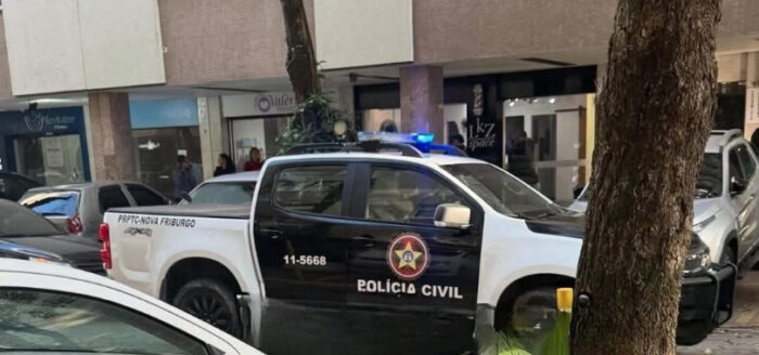 Mãe e filha são encontradas sem vida em apartamento no Centro